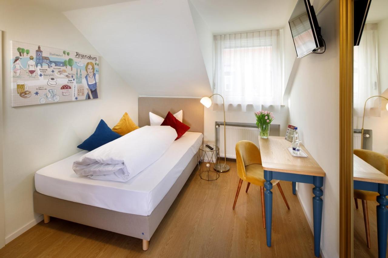 Rosi Boutique Hotel Regensburg Exterior photo
